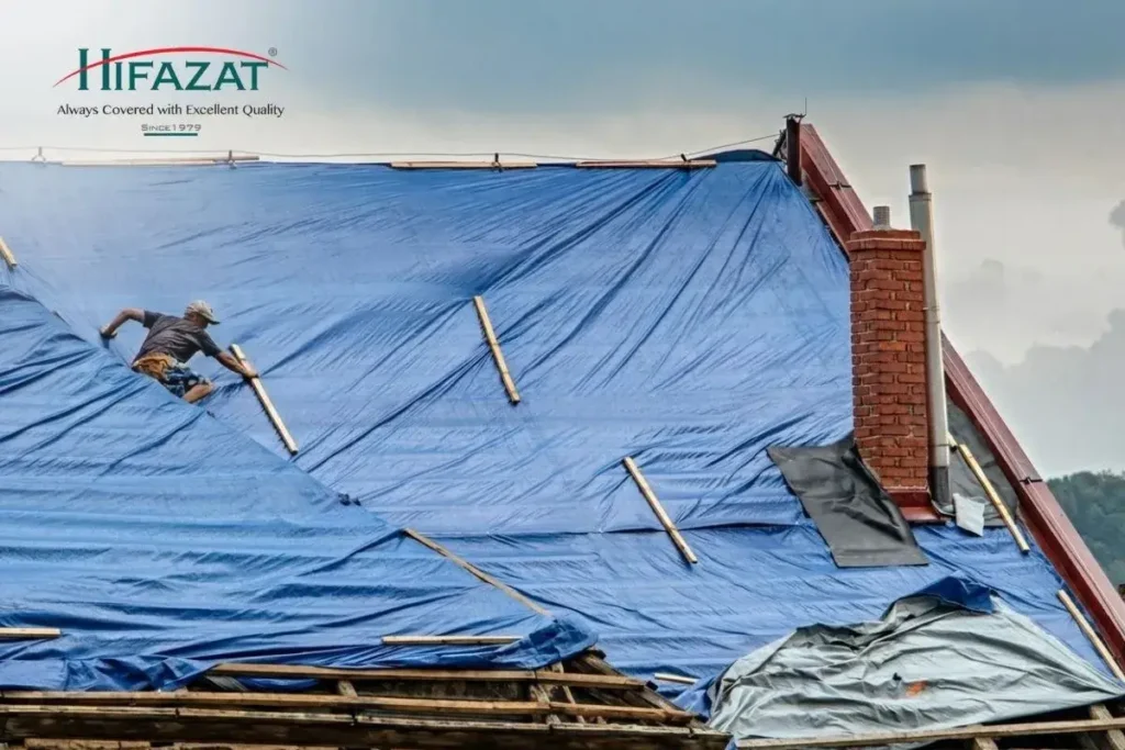 Covering the roof with tarpaulin - hifazat tarpaulins